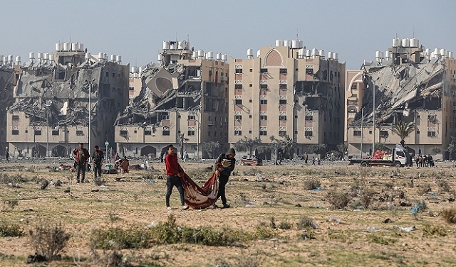 الحرب على غزة: قصف كثيف واشتباكات في محاور عدة