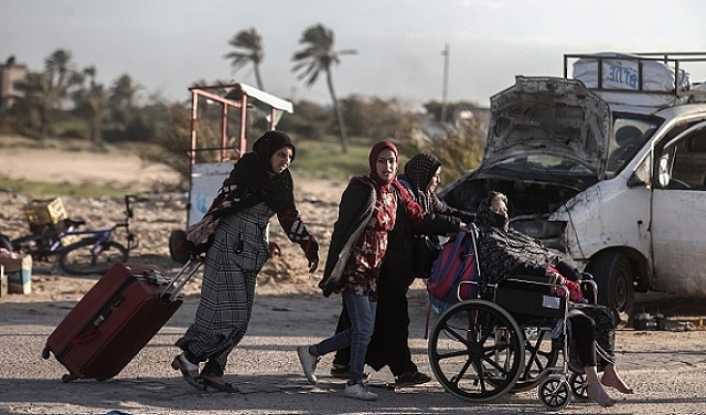 الحرب على غزة: معارك محتدمة في خانيوس واستهداف للنازحين
