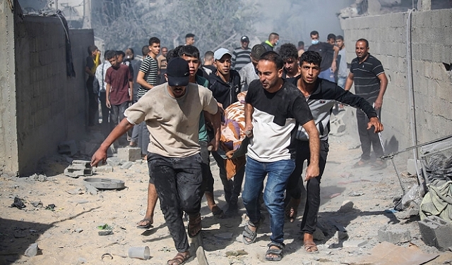 189 يوما من الحرب: 25 شهيدا بقصف منزل لعائلة الطباطيبي وسط مدينة غزة