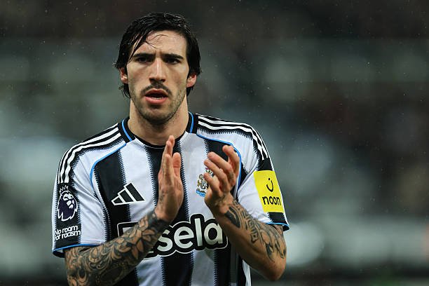 تونالي لاعب نيوكاسل